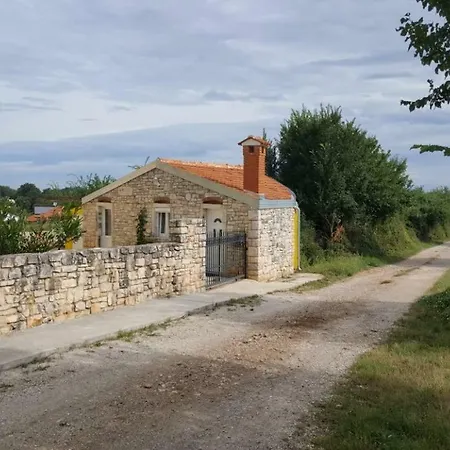 Lovely House Dom wakacyjny *