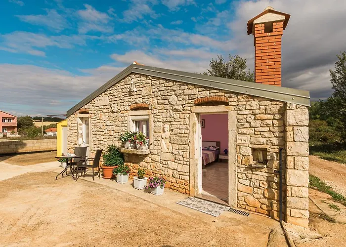 Lovely House * Ρόβινι