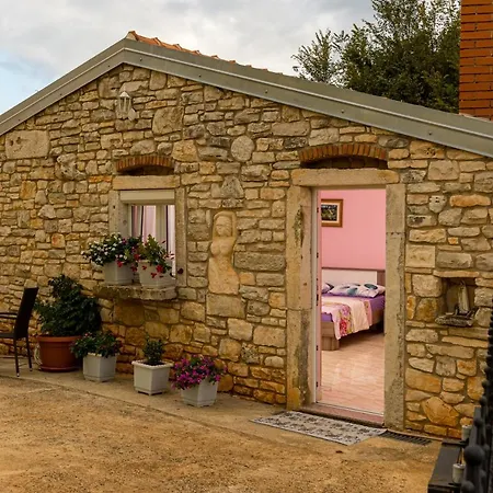 Vakantiehuis Lovely House *